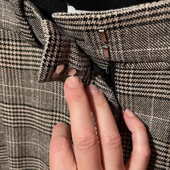 H&M black and white plaid slacks-EUC - Picture 5 of 12